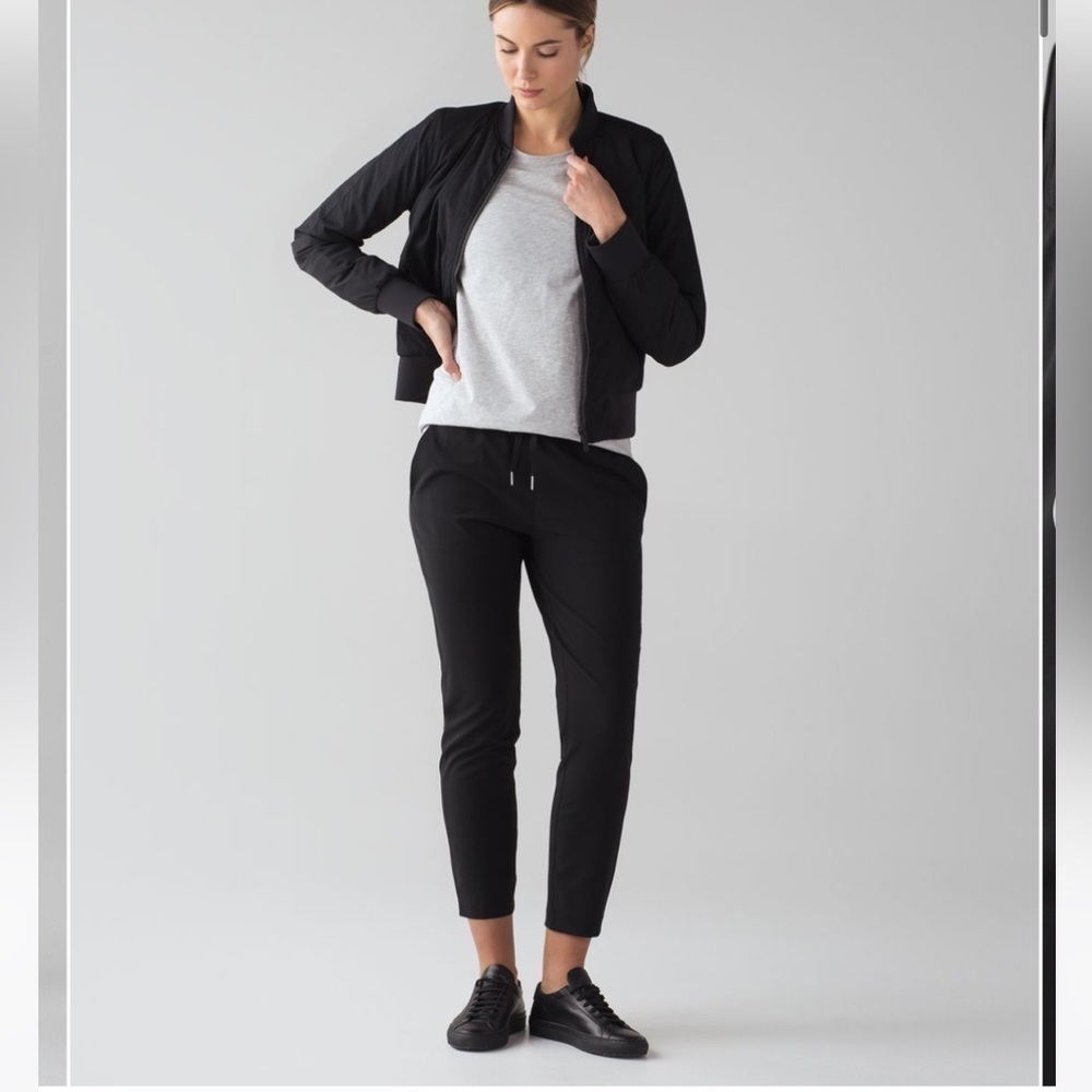 Lululemon On The Fly Pant *Woven 28" Black Size 2